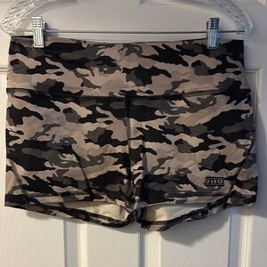 FLEO Women's Camo Shorts - Black and Gray
